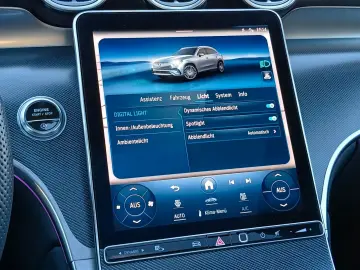 MERCEDES-BENZ GLC200 AMG 4M_360_Pano_Memory_Leder_KE…