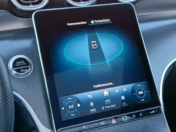 MERCEDES-BENZ GLC200 AMG 4M_360_Pano_Memory_Leder_KE…