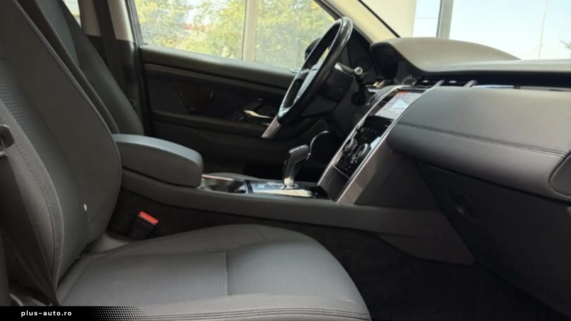 LAND ROVER DISCOVERY SPORT 2020-09