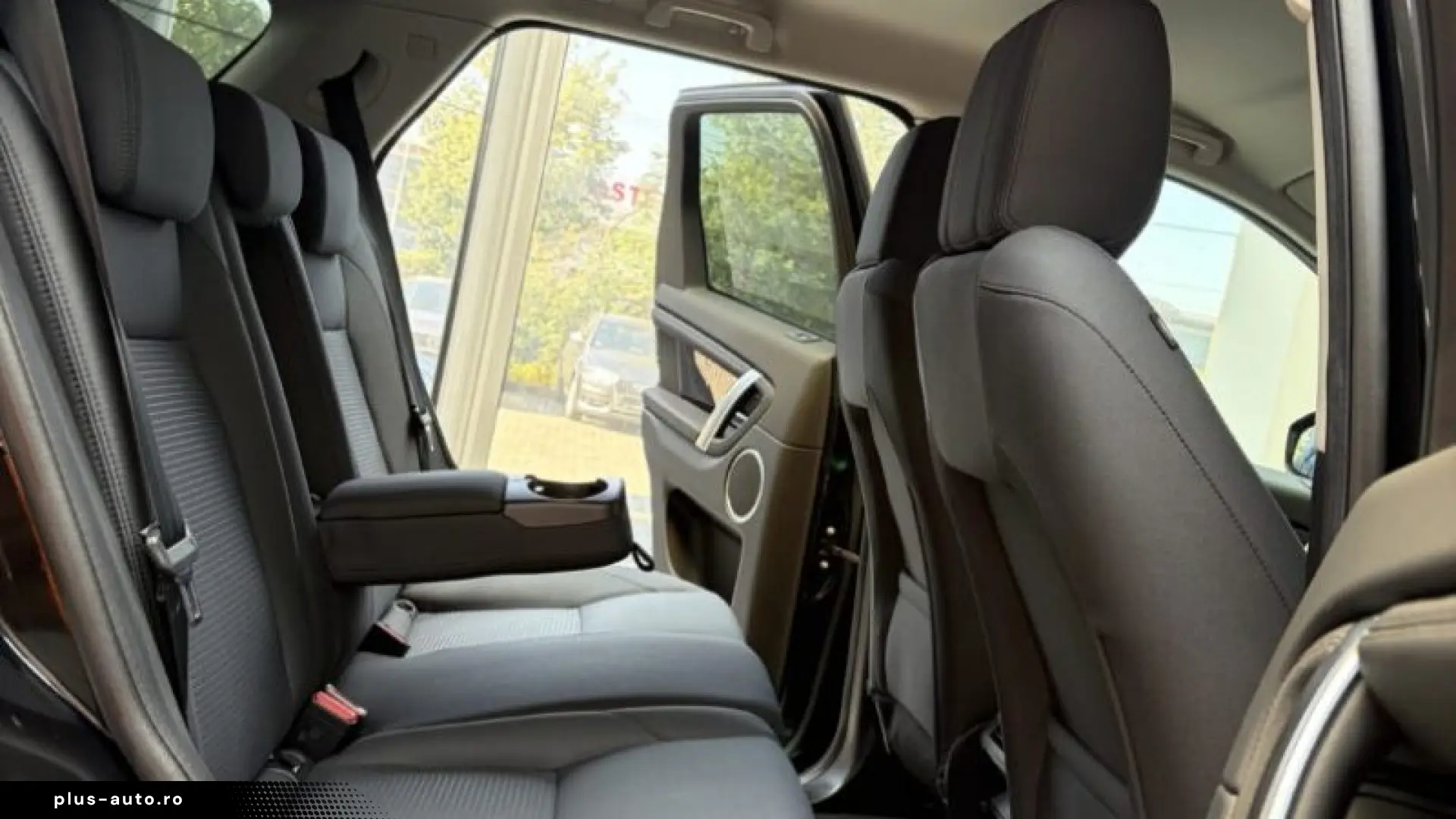 LAND ROVER DISCOVERY SPORT 2020-09