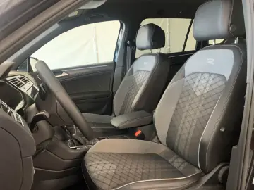 Volkswagen Tiguan R-Line 4M Matrix Navi  ACC DAB DigTacho