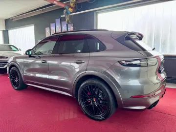 Porsche Cayenne GTS Pano 360