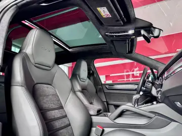 Porsche Cayenne GTS Pano 360