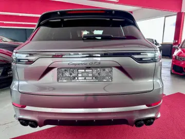 Porsche Cayenne GTS Pano 360