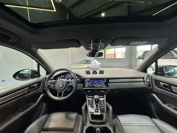 PORSCHE CAYENNE E-HYBRID   4x4   PANORAMIC