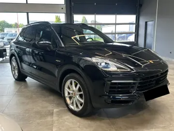 PORSCHE CAYENNE E-HYBRID   4x4   PANORAMIC