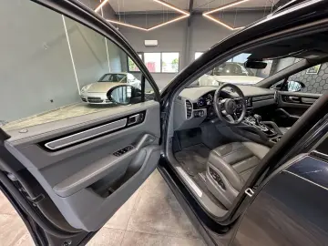PORSCHE CAYENNE E-HYBRID   4x4   PANORAMIC