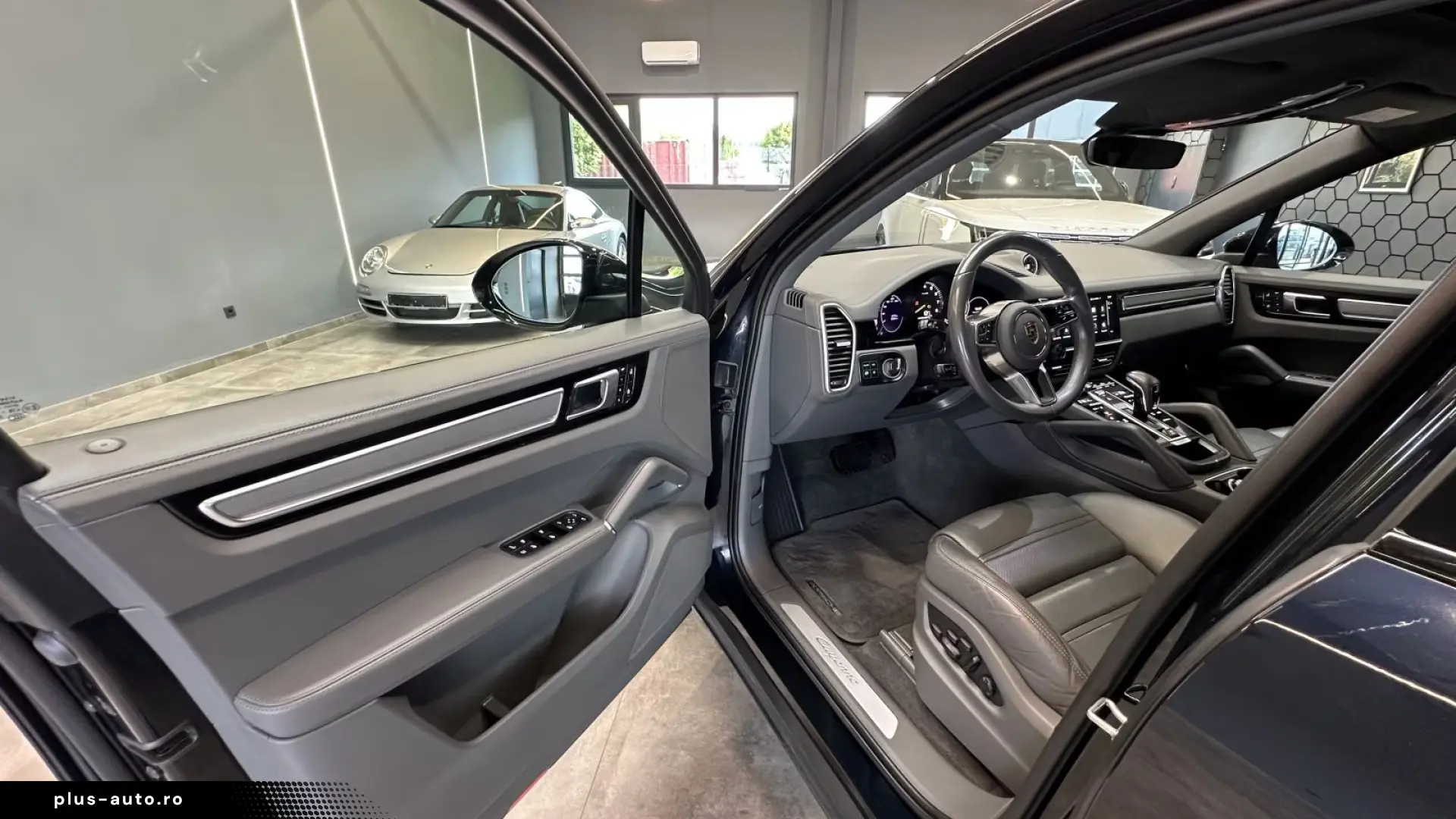 PORSCHE CAYENNE E-HYBRID   4x4   PANORAMIC