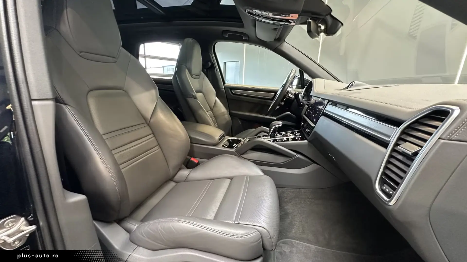PORSCHE CAYENNE E-HYBRID   4x4   PANORAMIC