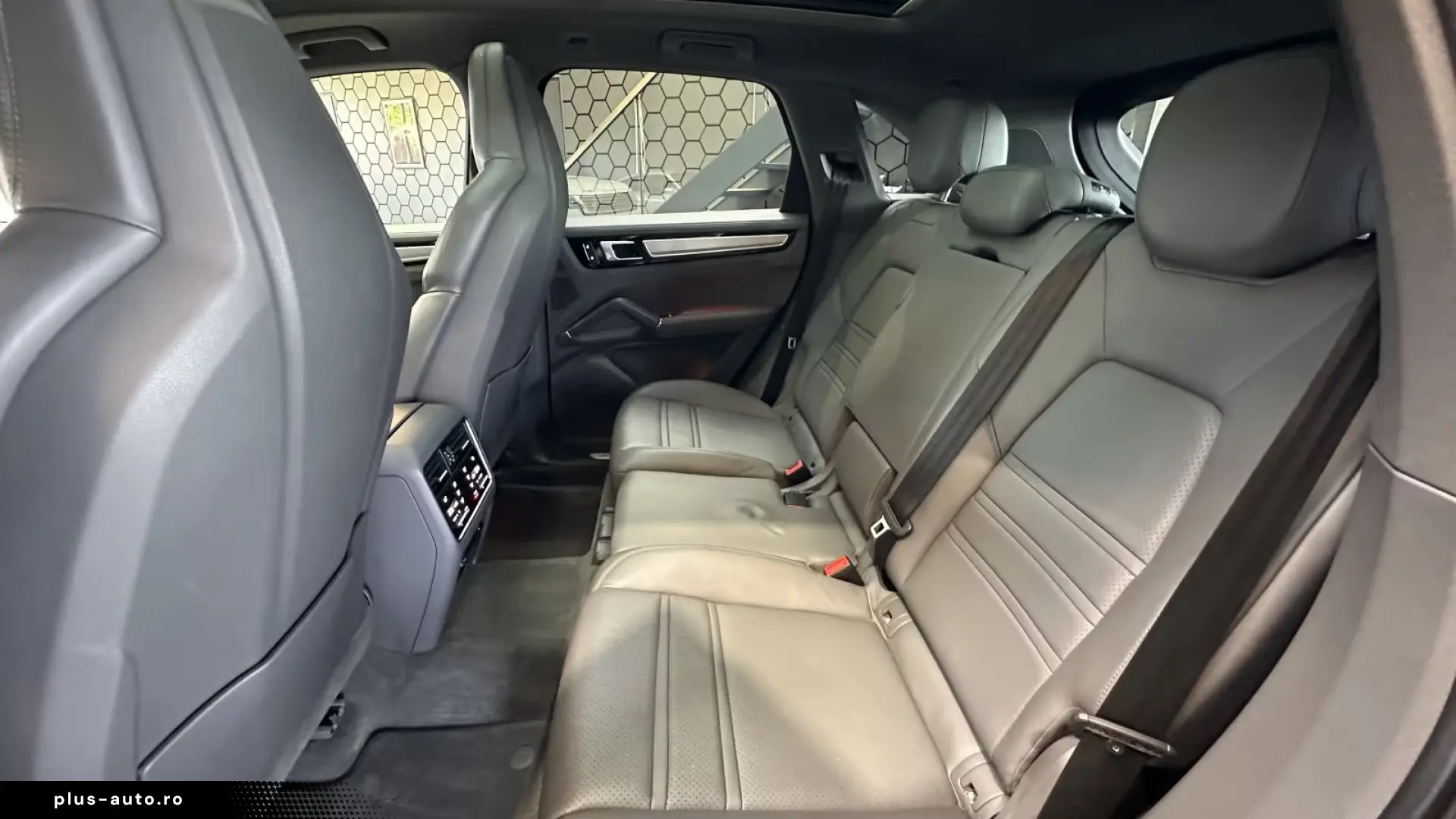PORSCHE CAYENNE E-HYBRID   4x4   PANORAMIC