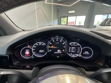 PORSCHE CAYENNE E-HYBRID   4x4   PANORAMIC