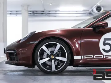 Porsche 911 992 Targa 4 S Heritage Design Edition 1of992