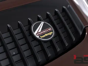 Porsche 911 992 Targa 4 S Heritage Design Edition 1of992