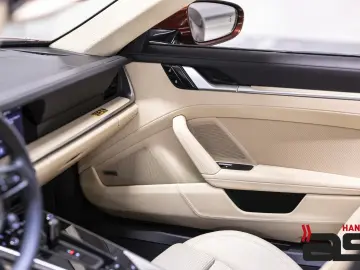 Porsche 911 992 Targa 4 S Heritage Design Edition 1of992