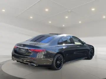 MERCEDES-BENZ S 580 e Limousine lang AMG MBUX Burm Night HUD