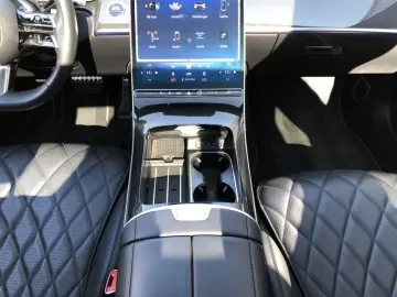 MERCEDES-BENZ S 580 e Limousine lang AMG MBUX Burm Night HUD
