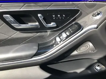 MERCEDES-BENZ S 580 e Limousine lang AMG MBUX Burm Night HUD
