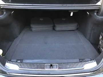 MERCEDES-BENZ S 580 e Limousine lang AMG MBUX Burm Night HUD