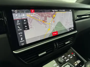 Porsche Cayenne E-Hybrid Pano