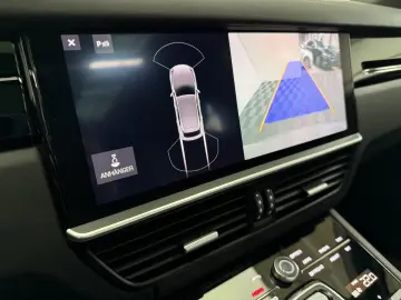 Porsche Cayenne E-Hybrid Pano