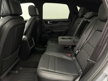 Porsche Cayenne E-Hybrid Pano
