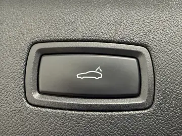 Porsche Cayenne E-Hybrid Pano