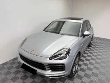 Porsche Cayenne E-Hybrid Pano
