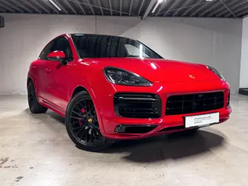 Porsche Cayenne GTS Coupé Sport Chrono Massage HUD