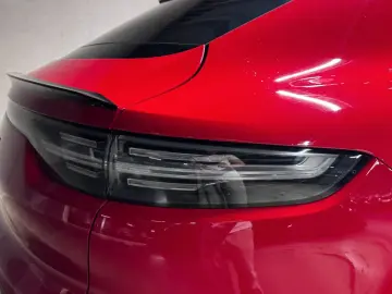 Porsche Cayenne GTS Coupé Sport Chrono Massage HUD