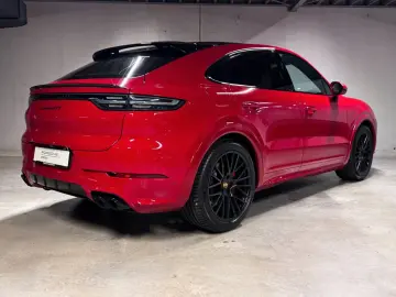 Porsche Cayenne GTS Coupé Sport Chrono Massage HUD