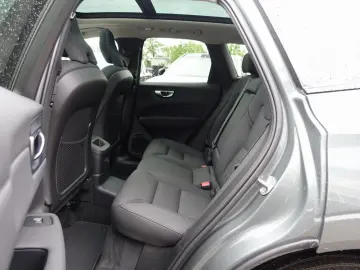 VOLVO XC60 Plus Dark T8 AWD Head-Up 360  Pano H&K BLIS
