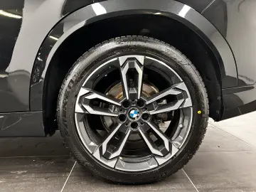 BMW iX2 eDrive20 M Sportpaket Harman Kardon DAB LED