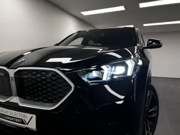 BMW iX2 eDrive20 M Sportpaket Harman Kardon DAB LED