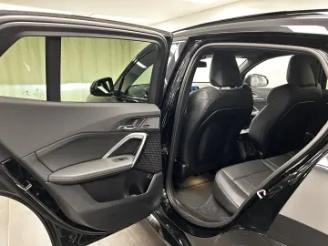 BMW iX2 eDrive20 M Sportpaket Harman Kardon DAB LED