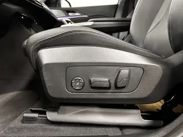 BMW iX2 eDrive20 M Sportpaket Harman Kardon DAB LED