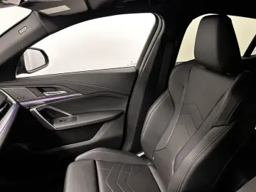 BMW iX2 eDrive20 M Sportpaket Harman Kardon DAB LED