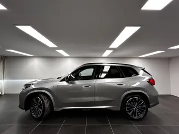 BMW X1 M35i xDrive M Sportpaket Pro Pano. AHK Lhz. D