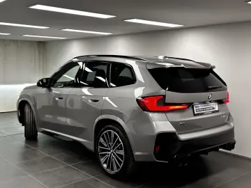 BMW X1 M35i xDrive M Sportpaket Pro Pano. AHK Lhz. D