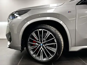 BMW X1 M35i xDrive M Sportpaket Pro Pano. AHK Lhz. D