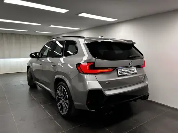 BMW X1 M35i xDrive M Sportpaket Pro Pano. AHK Lhz. D