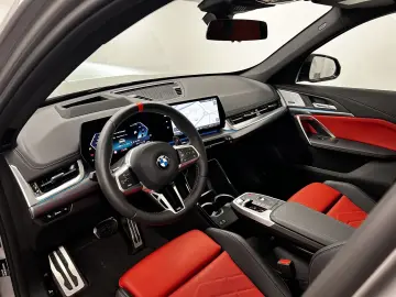 BMW X1 M35i xDrive M Sportpaket Pro Pano. AHK Lhz. D