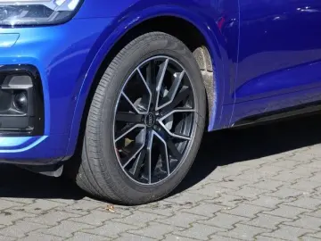 AUDI Q5 55 TFSI e quattro S line Business