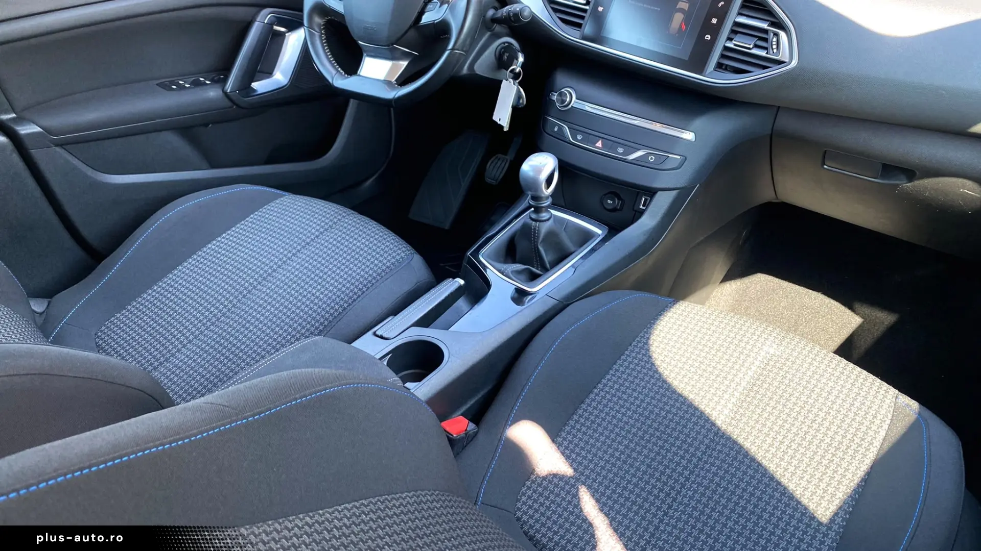 Peugeot 308 1.2i 110CP Rate Fixe Avans 0