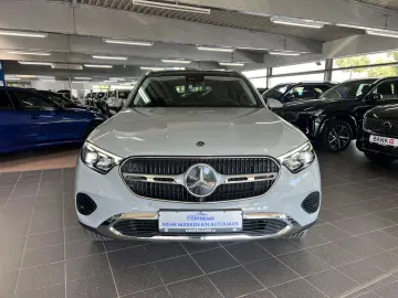 MERCEDES-BENZ GLC 300 de 4M Avantgarde AHK BUR Pano MEM 360