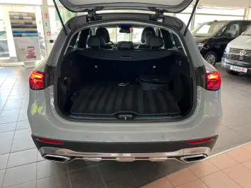 MERCEDES-BENZ GLC 300 de 4M Avantgarde AHK BUR Pano MEM 360