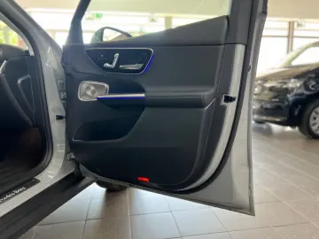 MERCEDES-BENZ GLC 300 de 4M Avantgarde AHK BUR Pano MEM 360