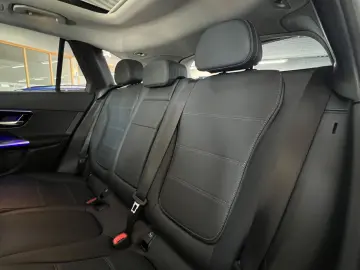 MERCEDES-BENZ GLC 300 de 4M Avantgarde AHK BUR Pano MEM 360