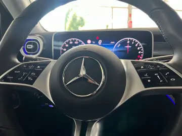 MERCEDES-BENZ GLC 300 de 4M Avantgarde AHK BUR Pano MEM 360