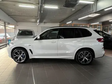 BMW X5 xD 45 e M Sport AHK DAP HiFi Pan Park3D Aktiv