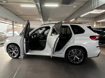BMW X5 xD 45 e M Sport AHK DAP HiFi Pan Park3D Aktiv